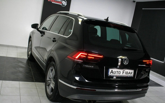 Volkswagen Tiguan cena 136900 przebieg: 35000, rok produkcji 2019 z Sulejówek małe 211